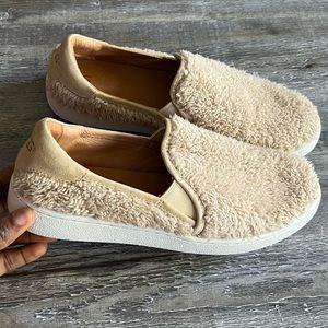 Ugg Ricci plush slip on fashion sneaker women size 7.5 in Tan Beige